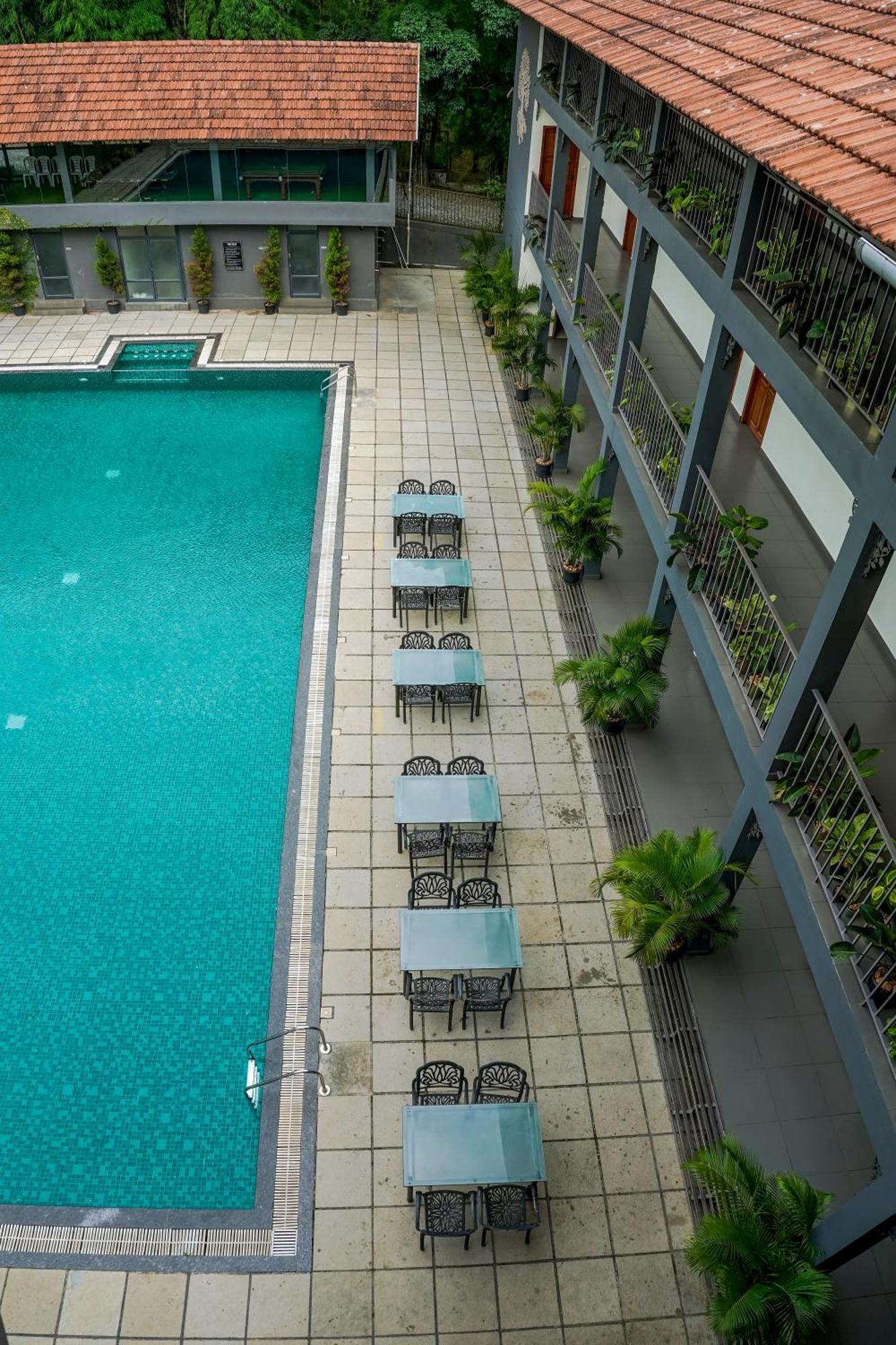 Fern Tree Resort マナンタバディー エクステリア 写真